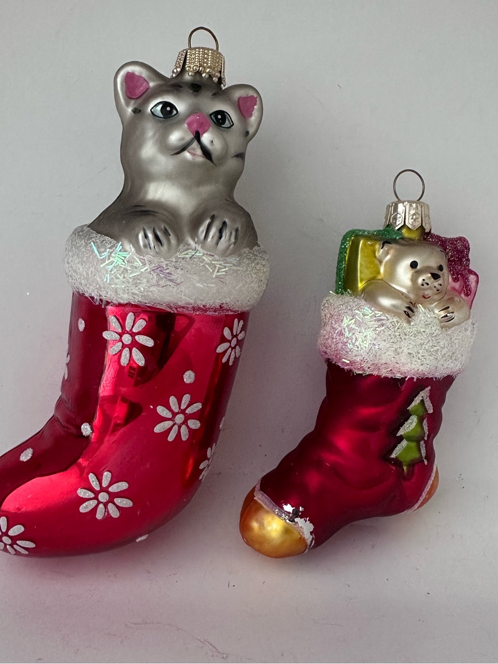 2 figural glas ornaments kittens in stocking Poland Germany